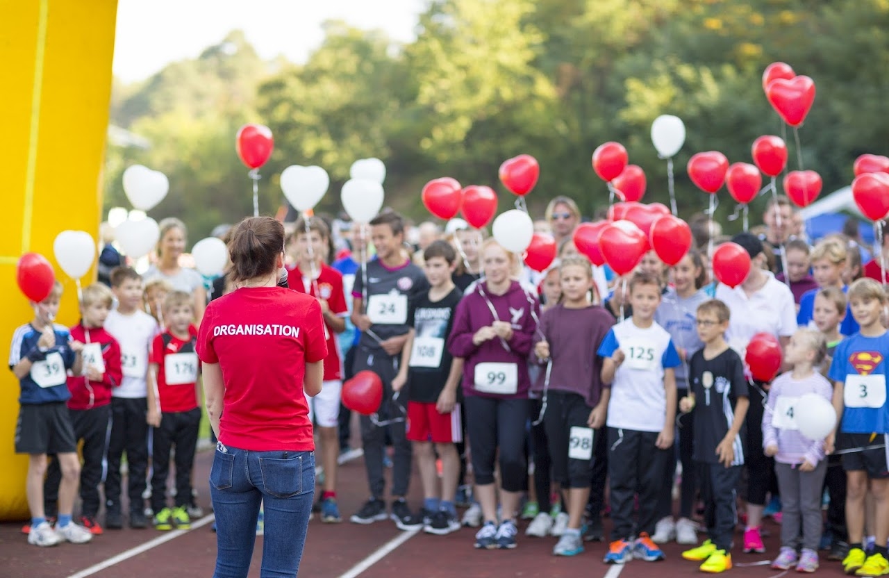 Bild vom 9. Benefizlauf im Jahr 2016. Dies ist das 160. Bild.